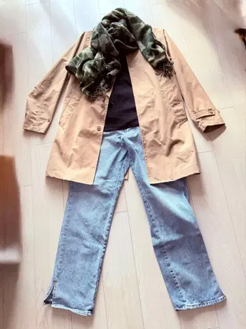 클래식 엘프 스트레이트 데님 사이드 슬릿 포함 코엔 코트 2점 세트