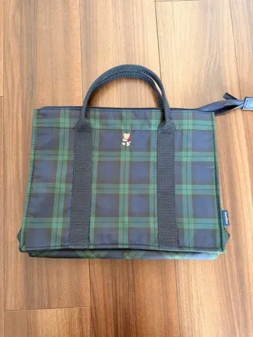 패밀리아 블랙워치 체크 무늬 토트백 곰 자수 포함