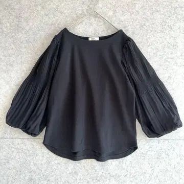 [ 어스 뮤직&에코로지 ] 마조리카 플리츠 도킹 풀오버