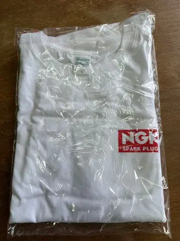 NGK 화이트 T셔츠 L 사이즈 2