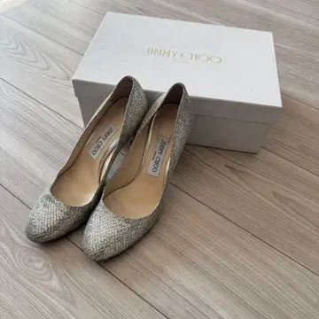 새상품급 지미추 글리터 펌프스 37cm