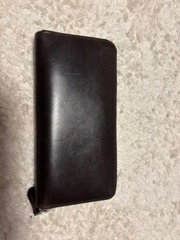 다크 브라운 가죽 장지갑 GANZO