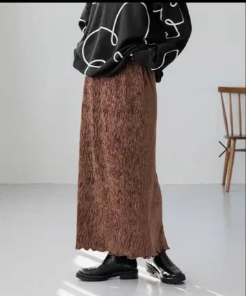 샤이니 벨로아 타이트 스커트 LOWRYS FARM