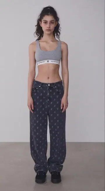 Rest & Recreation 블랙 스트레이트 데님 S 사이즈