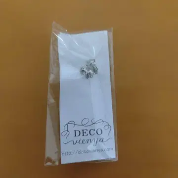 DECO vienya 실버 핑배지 [ 다람쥐와 버섯 ]