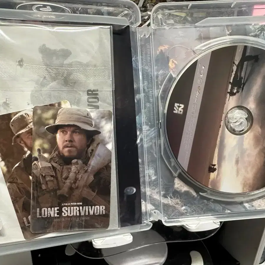 Lone Survivor – 4K UHD Blu-ray Screenshots | HighDefDiscNews.com, image size:900x900