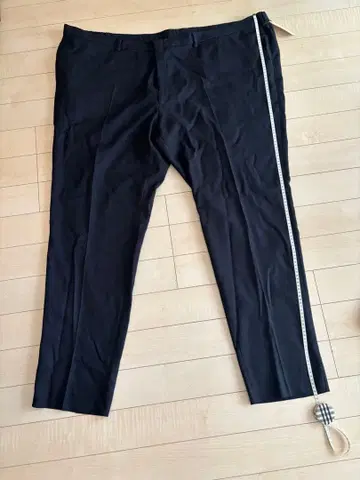 미사용 새상품 luna piena 블랙 사이드 스트라이프 슬랙스 W150