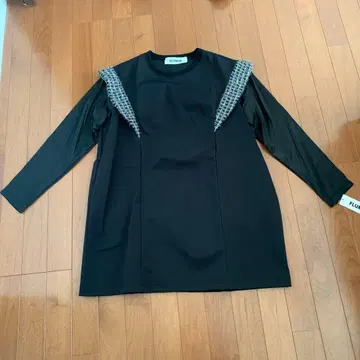 FLUMOR 블랙 긴팔 튜닉