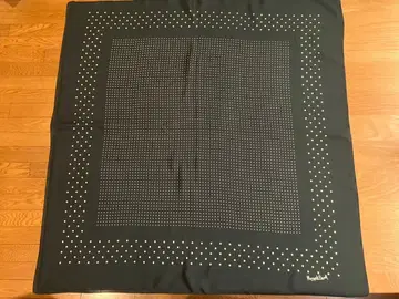 Margaret Howell 실크 스카프 (다크 그린)