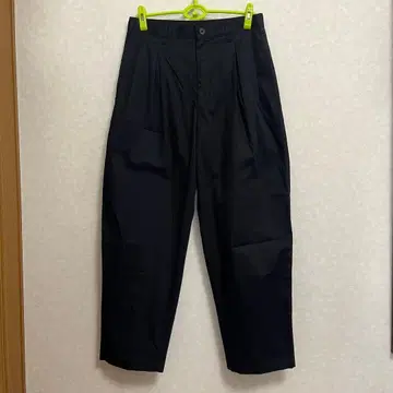 유니클로 U 턱 와이드 팬츠 79