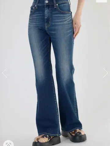 [택 포함 새상품] 로데오 크라운 Beautiful 플레어 데님