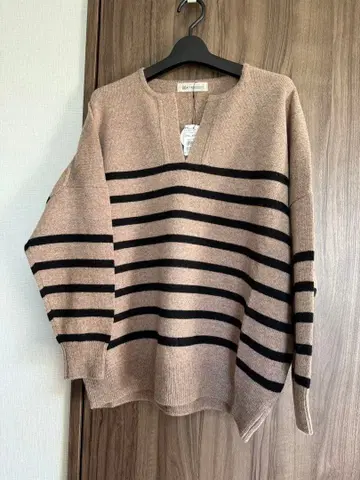 스콧 클럽 계열 스트라이프 패턴 스웨터 38 사이즈