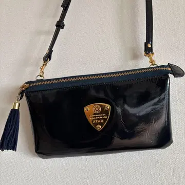 ATAO 에나멜 네이비 숄더백