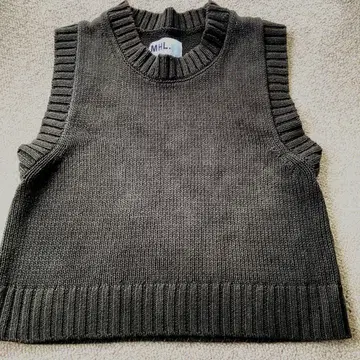 MHL. 브라운 카키 니트 베스트 슬리브리스