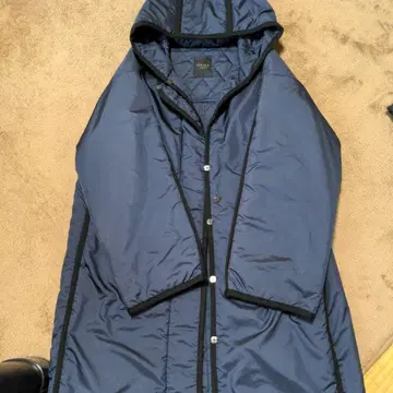 더마 컬렉션의 자켓