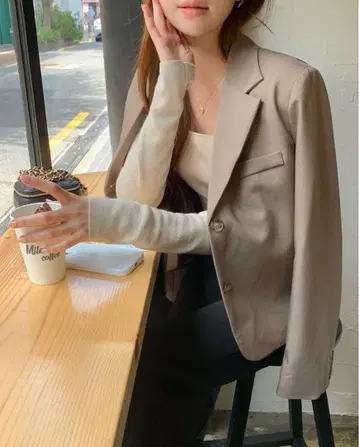 테일러드 자켓 베이지 블랙