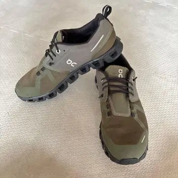 스위스산 'On' 트레일 신발 방수 모델 / 올리브 25.5 cm