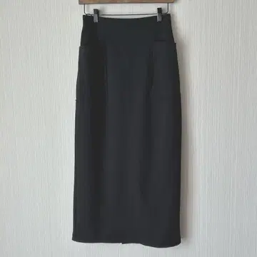 1447 로페피크닉 롱 타이트 스커트 블랙 38 스트레치 두꺼운 원단