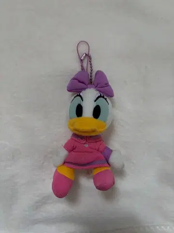 데이지 덕 스트랩 봉제 인형