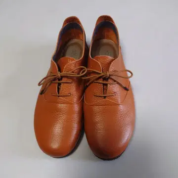 가죽 레이스업 슈즈 22.5cm