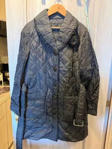 INGEBORG 잉게보그 퀼팅 코트