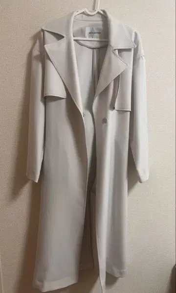 NATURAL BEAUTY BASIC 화이트 트렌치코트 S