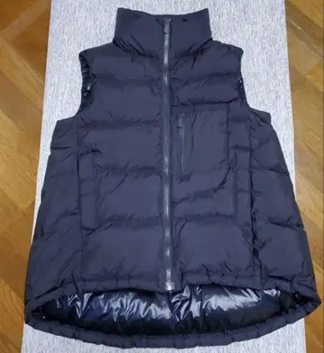 UNIQLO +J 다운 볼륨 베스트 네이비