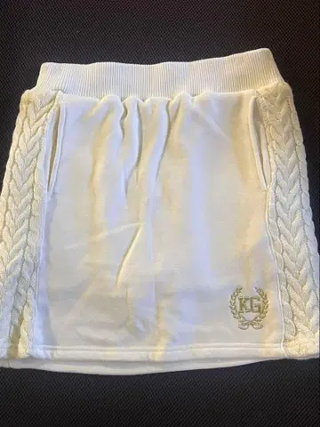 Kiss on the Green 뜨개질 디자인 화이트 스커트 Size2