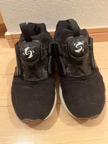 푸마 디스크 블레이즈 펠트 블랙 스니커즈 25.5cm