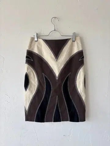 MOSCHINO JEANS 타이트 스커트 올 패턴 패치워크 구제 의류