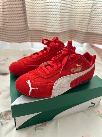 푸마 레드 스웨이드 스니커즈