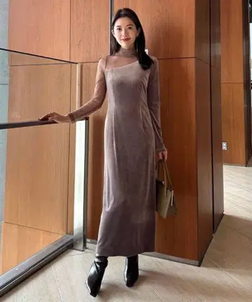 [아뉴앙스] 시어 콤비 타이트 원피스 베이지