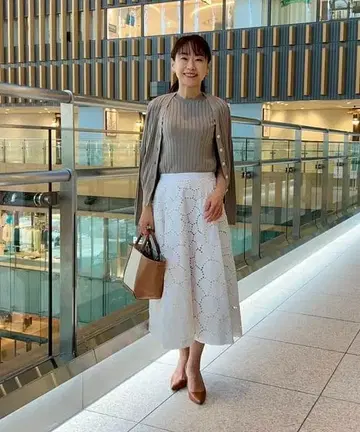 SLOANE 18G 와이드 리브 실크 V넥 가디건