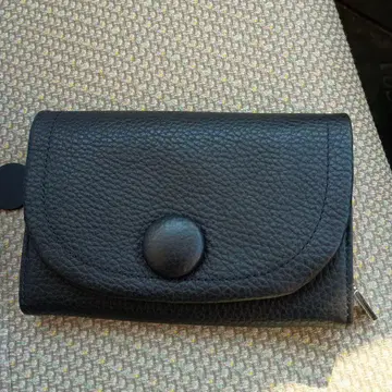 새상품 질스튜어트 루나티 중형 접이식 지갑