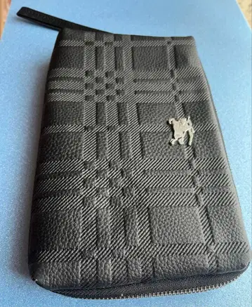 블랙 가죽 장지갑 체크 무늬