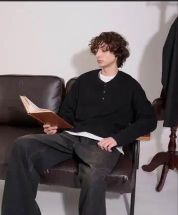 Regen Glanz 헨리넥 맨투맨