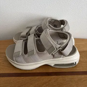 베이지 스포츠 샌들 25cm