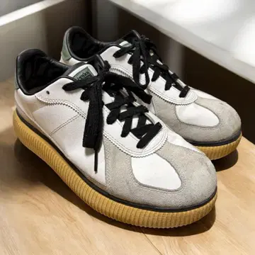 [ 새상품급 ] 오니츠카타이거 데레시티 화이트 그린 27cm