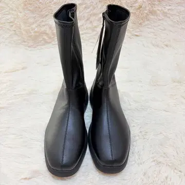 새상품 UNIQLO 블랙 스트레치 숏부츠 25.5cm