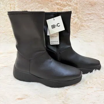 새상품 UNIQLO 블랙 스트레치 숏부츠 25.5cm