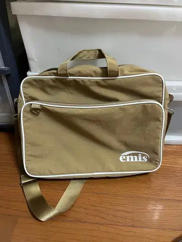 emis 숄더백 베이지