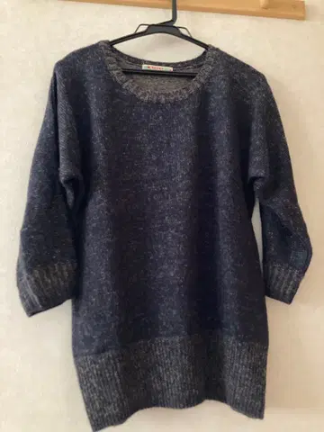 BEAMS HEART 다크 블루 니트 긴팔