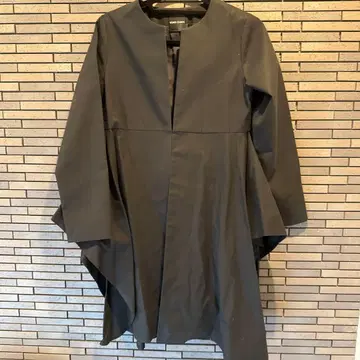 YOKOCHAN 블랙 코트