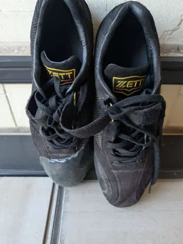 ZETT 블랙 스파이크 슈즈