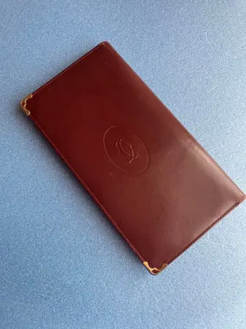 다크 브라운 가죽 장지갑