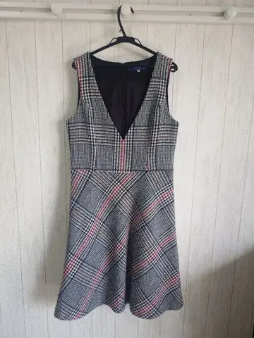 엠즈 그레이시 무릎 기장 원피스 40