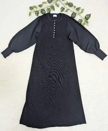 그린 라벨 릴랙싱 크루넥 니트 원피스