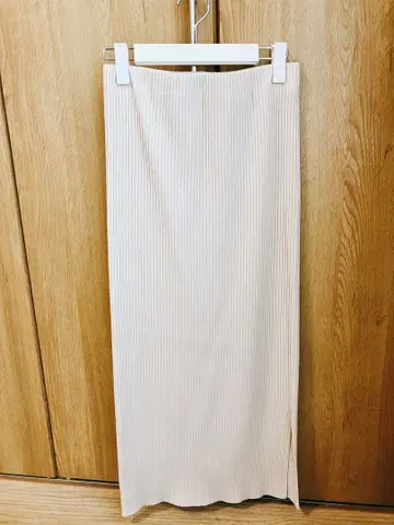 NOBLE 골지 타이트 스커트 베이지