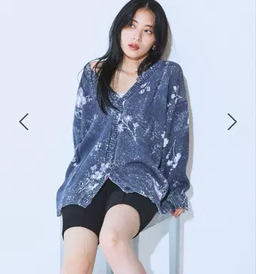 JEANASIS 플라워 프린트 V 가디건 화이트 계열