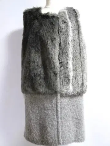 [새상품급] ADAWAS 아다와스 퍼 니트 베스트 38 그레이